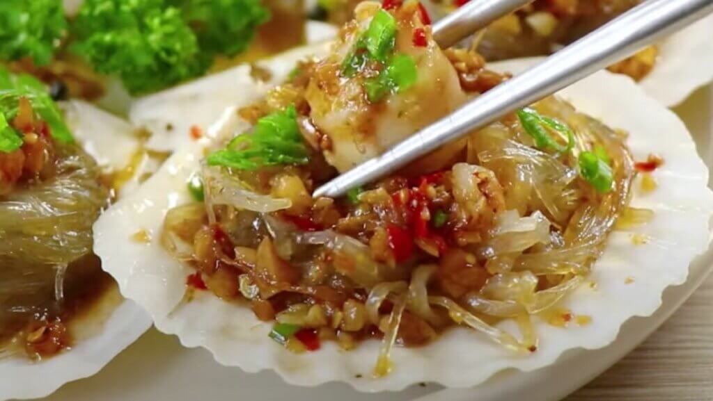 Cồi sò điệp hấp miến
